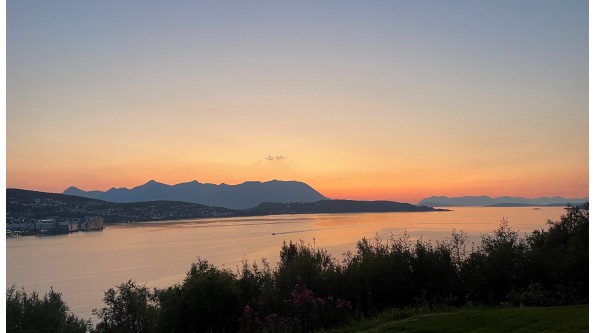 Sommer og midnattsol